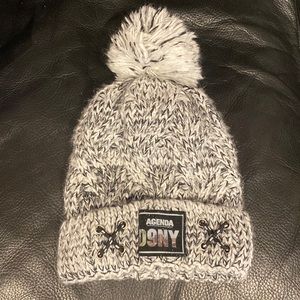 Women’s soft beanie